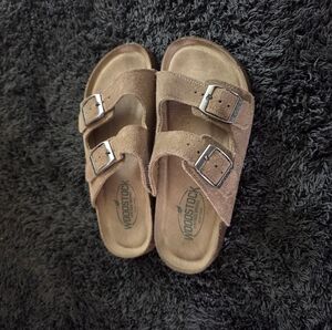 Kids Tan Double Buckle Strap Sandals Size 1 Vacation Travel Loungewear